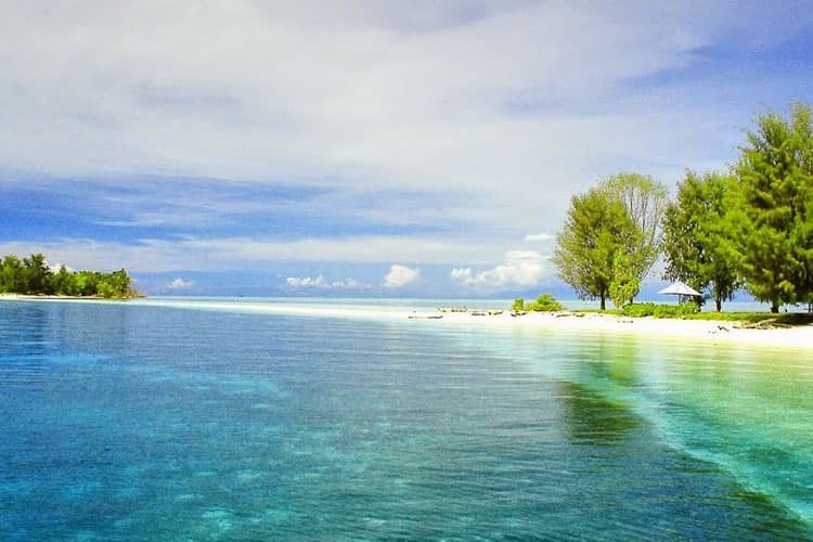Pesona Eksotis Pulau Dodola: Petualangan Sejati di Morotai