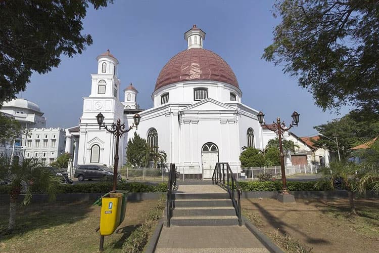 Menjelajahi Kota Lama Semarang: 5 Destinasi Ikonik yang Wajib Dikunjungi