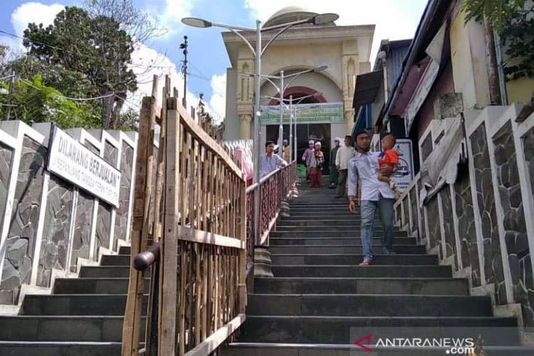 Menelusuri Jejak Wali Songo di Jawa Tengah, Wisata Sejarah dan Spiritualitas