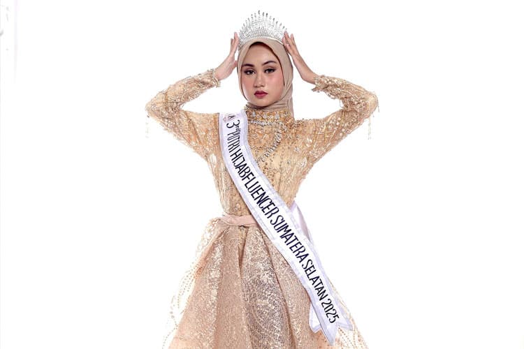 Sarah Azizah, dari Panggung Sekolah di Palembang Menuju Putri Hijabfluencer Indonesia